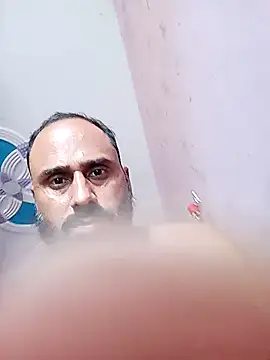 Snapshot of amitkumarkangra chatting on 29, 10, 2025 amitkumarkangra online show from 29, 10, 2025