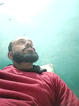 Snapshot of amitkumarkangra chatting on 9, 11, 2025 amitkumarkangra online show from 9, 11, 2025