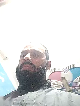 Snapshot of amitkumarkangra chatting on 14, 11, 2025 amitkumarkangra online show from 14, 11, 2025