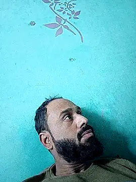 Snapshot of amitkumarkangra chatting on 14, 11, 2025 amitkumarkangra online show from 14, 11, 2025