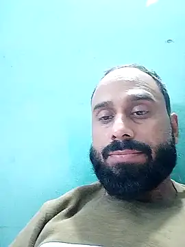 Snapshot of amitkumarkangra chatting on 16, 11, 2025 amitkumarkangra online show from 16, 11, 2025