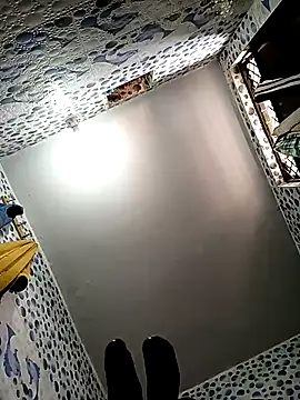 Snapshot of amitkumarkangra chatting on 4, 12, 2025 amitkumarkangra online show from 4, 12, 2025