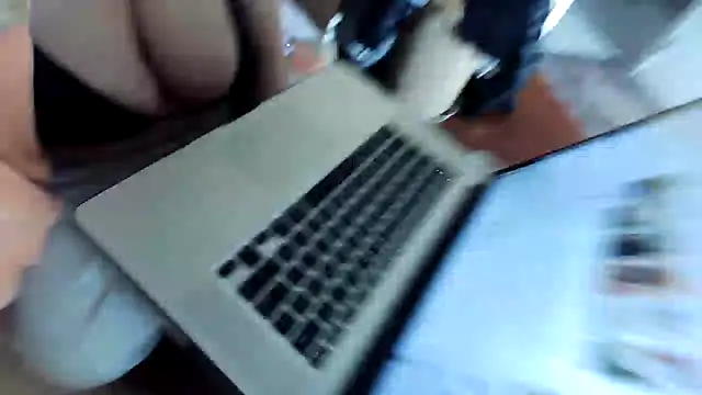 Snapshot of number1slut chatting on 5, 3, 2025 number1slut online show from 5, 3, 2025