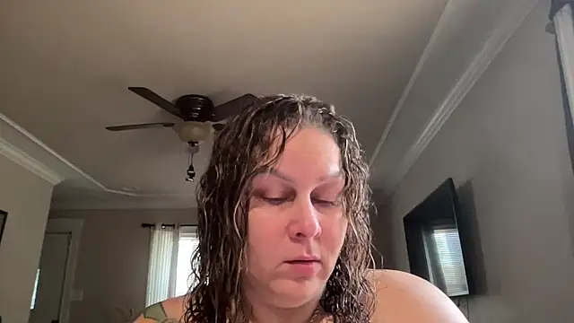 Snapshot of number1slut chatting on 22, 9, 2025 number1slut online show from 22, 9, 2025