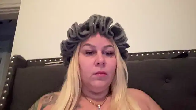 Snapshot of number1slut chatting on 27, 11, 2025 number1slut online show from 27, 11, 2025