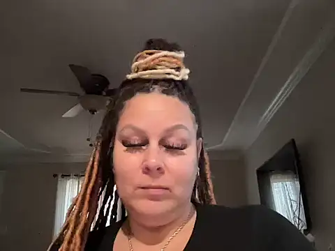 Snapshot of number1slut chatting on 5, 1, 2026 number1slut online show from 5, 1, 2026