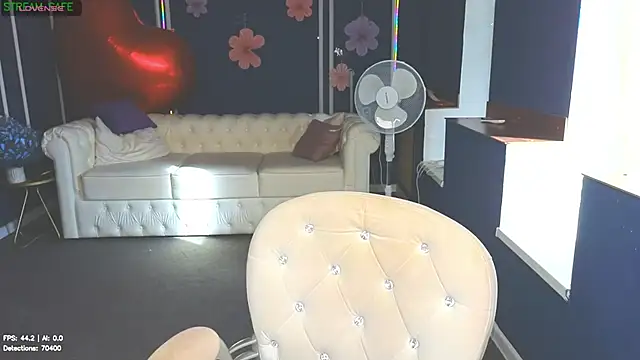 Snapshot of Wendy_Waves chatting on 30, 6, 2026 Wendy Waves online show from 30, 6, 2026