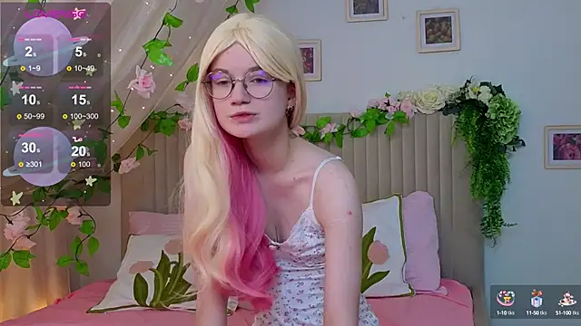 PixieKitty online show from 17, 10, 2025