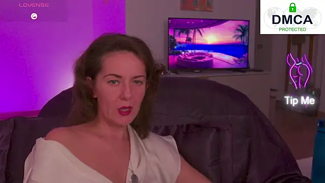 Witch in Silk online show from 18, 9, 2025