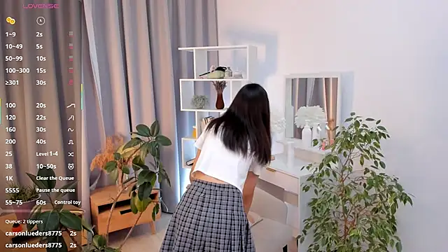 Snapshot of UdelaDodson chatting on 11, 11, 2025 UdelaDodson online show from 11, 11, 2025