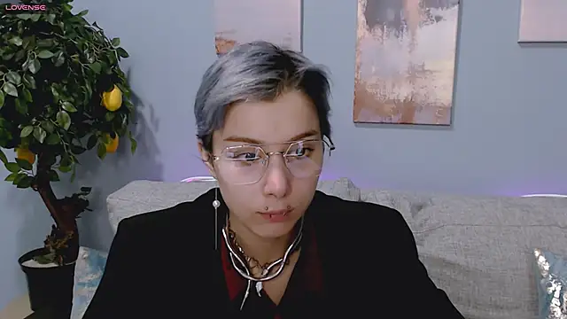 SophieAsh online show from 30, 9, 2025