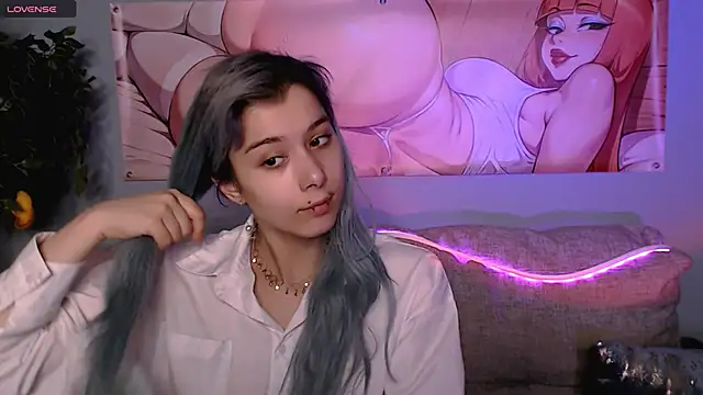 SophieAsh online show from 5, 10, 2025