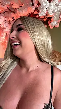 jesse veraa  online show from 30, 7, 2026