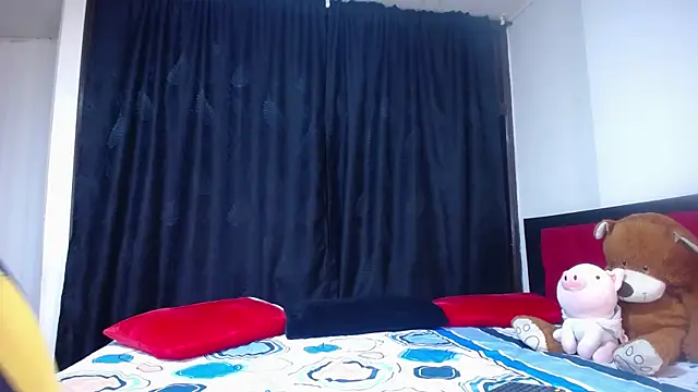 Cherrylionn online show from 11, 10, 2025