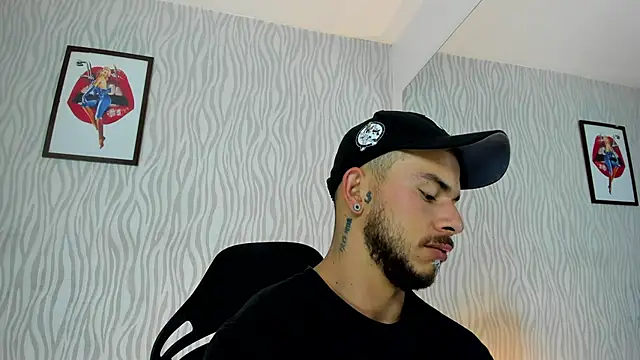 Snapshot of dylan_jacobx chatting on 6, 11, 2025 dylan jacobx online show from 6, 11, 2025