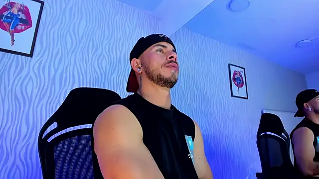 Snapshot of dylan_jacobx chatting on 23, 11, 2025 dylan jacobx online show from 23, 11, 2025