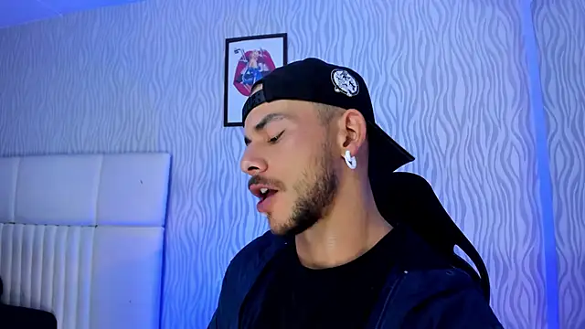 Snapshot of dylan_jacobx chatting on 3, 12, 2025 dylan jacobx online show from 3, 12, 2025