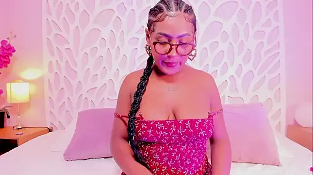 Snapshot of Emmadancer chatting on 2, 11, 2025 Emmadancer online show from 2, 11, 2025