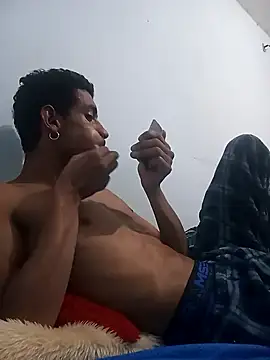 Bruno Hallss online show from 4, 12, 2025