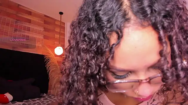 Snapshot of Emily_brown04 chatting on 23, 9, 2025 Emily brown04 online show from 23, 9, 2025