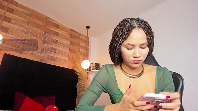 Snapshot of Emily_brown04 chatting on 6, 10, 2025 Emily brown04 online show from 6, 10, 2025