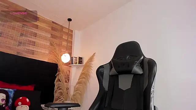 Snapshot of Emily_brown04 chatting on 27, 10, 2025 Emily brown04 online show from 27, 10, 2025