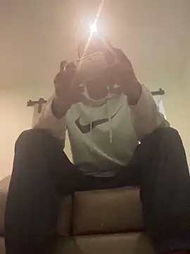 Snapshot of AllDayBbC chatting on 19, 11, 2025 AllDayBbC online show from 19, 11, 2025