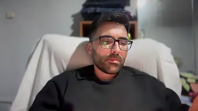 Snapshot of Alicante34 chatting on 9, 11, 2025 Alicante34 online show from 9, 11, 2025