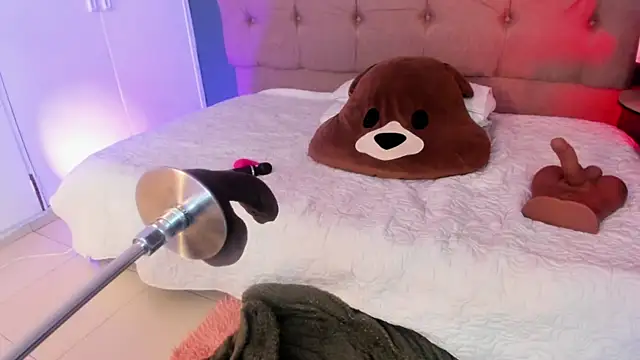 Snapshot of Karol_Pagee chatting on 21, 11, 2025 Karol Pagee online show from 21, 11, 2025