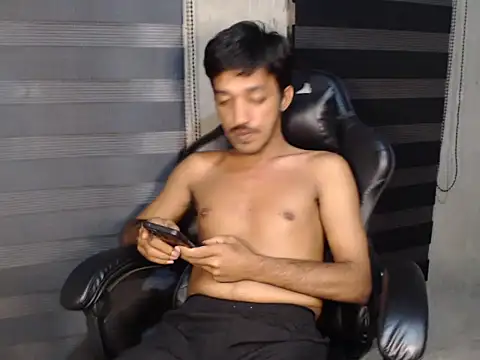 RowyCam online show from 7, 11, 2025