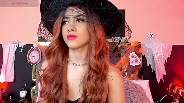 ScarletTorres online show from 31, 10, 2025