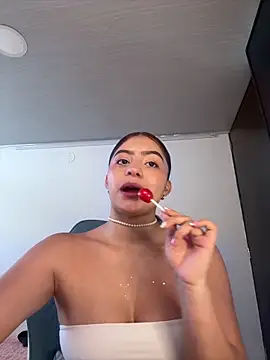 Melissa coll online show from 20, 4, 2026