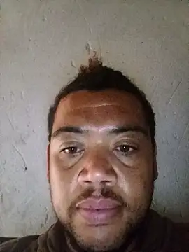 Snapshot of Craydon12 chatting on 15, 11, 2025 Craydon12 online show from 15, 11, 2025