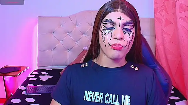 Snapshot of lailahdark chatting on 26, 10, 2025 lailahdark online show from 26, 10, 2025