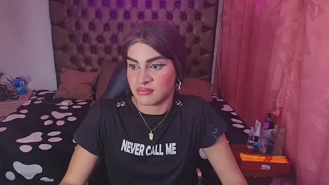 Snapshot of lailahdark chatting on 20, 11, 2025 lailahdark online show from 20, 11, 2025