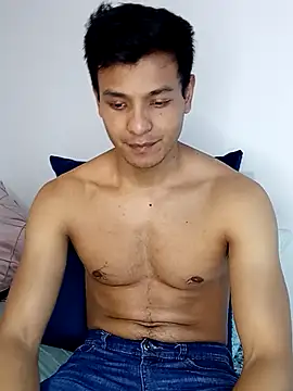 Snapshot of Valois2025 chatting on 11, 10, 2025 Valois2025 online show from 11, 10, 2025