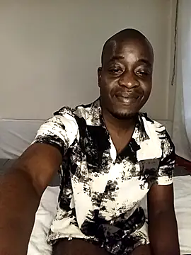 Snapshot of WaiterZim chatting on 5, 10, 2025 WaiterZim online show from 5, 10, 2025
