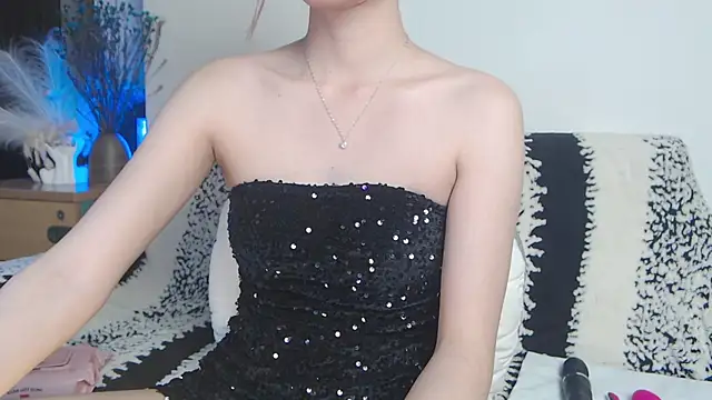 Suzie Wet Cave online show from 12, 1, 2026