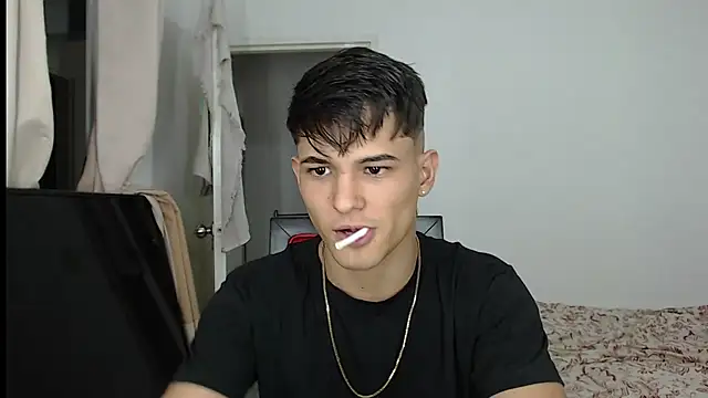 Snapshot of Alex_mojica chatting on 11, 9, 2025 Alex mojica online show from 11, 9, 2025