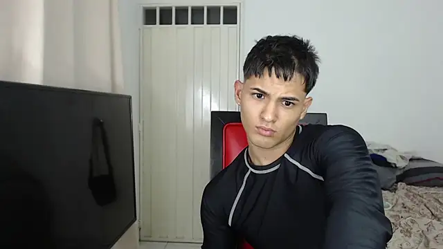 Snapshot of Alex_mojica chatting on 17, 10, 2025 Alex mojica online show from 17, 10, 2025