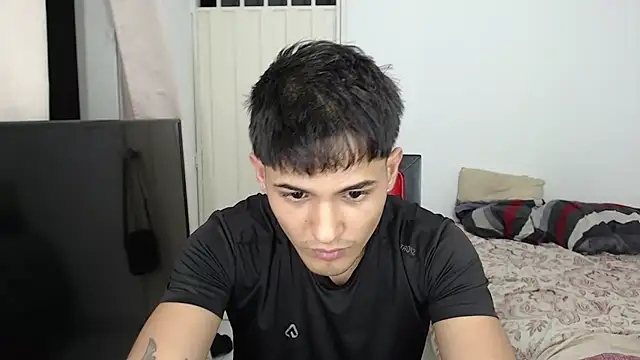 Snapshot of Alex_mojica chatting on 21, 10, 2025 Alex mojica online show from 21, 10, 2025