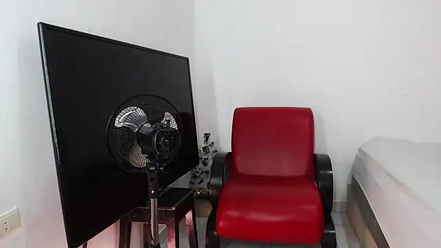 Snapshot of Alex_mojica chatting on 3, 12, 2025 Alex mojica online show from 3, 12, 2025