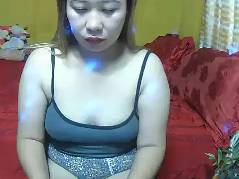 Snapshot of Strawberryyou chatting on 18, 11, 2025 Strawberryyou online show from 18, 11, 2025