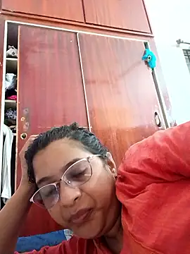 Snapshot of thanusi_2 chatting on 26, 9, 2025 thanusi 2 online show from 26, 9, 2025