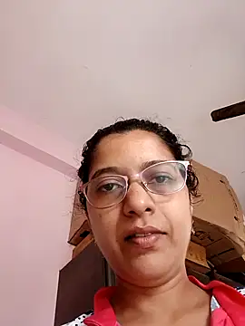 Snapshot of thanusi_2 chatting on 27, 9, 2025 thanusi 2 online show from 27, 9, 2025