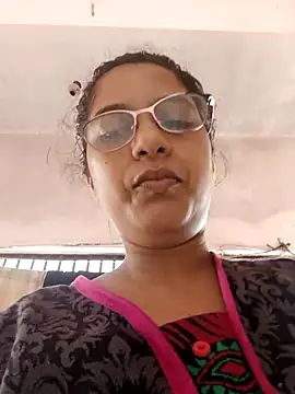 Snapshot of thanusi_2 chatting on 7, 10, 2025 thanusi 2 online show from 7, 10, 2025