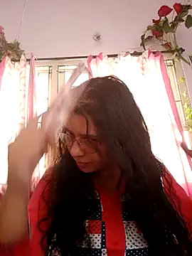 Snapshot of thanusi_2 chatting on 8, 10, 2025 thanusi 2 online show from 8, 10, 2025