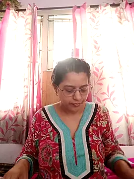 Snapshot of thanusi_2 chatting on 16, 10, 2025 thanusi 2 online show from 16, 10, 2025