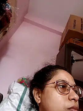 Snapshot of thanusi_2 chatting on 27, 10, 2025 thanusi 2 online show from 27, 10, 2025