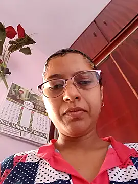 Snapshot of thanusi_2 chatting on 14, 11, 2025 thanusi 2 online show from 14, 11, 2025